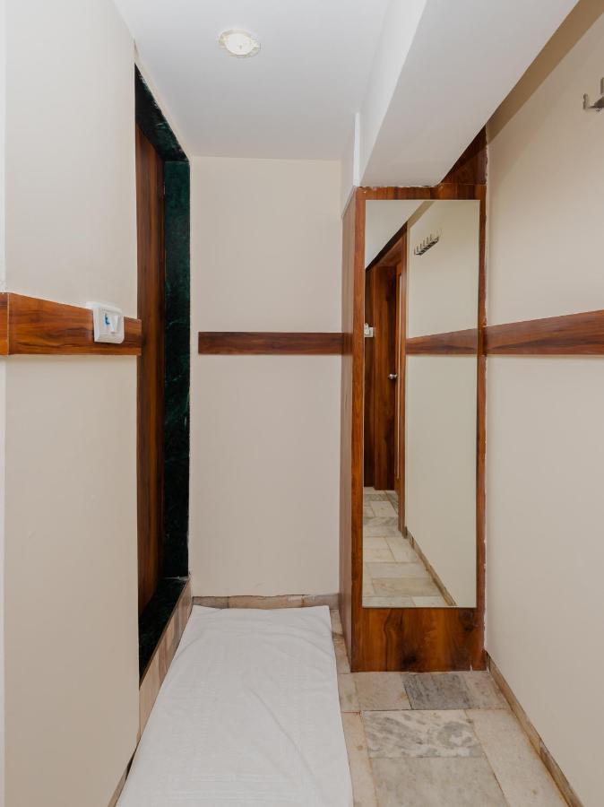 Hotel Kgn Near Cst Railway Station Mumbai And Haj House Mumbai Near Crawford Market 뭄바이 외부 사진