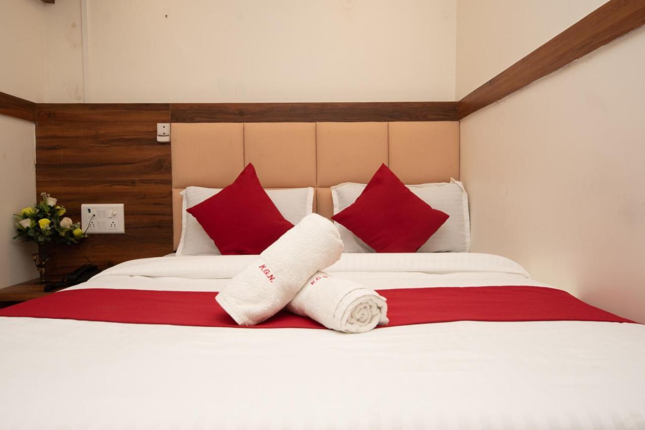 Hotel Kgn Near Cst Railway Station Mumbai And Haj House Mumbai Near Crawford Market 뭄바이 외부 사진