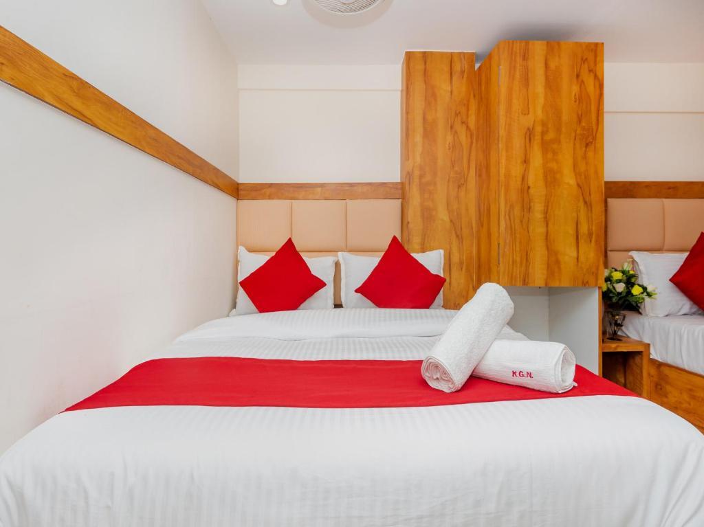 Hotel Kgn Near Cst Railway Station Mumbai And Haj House Mumbai Near Crawford Market 뭄바이 외부 사진